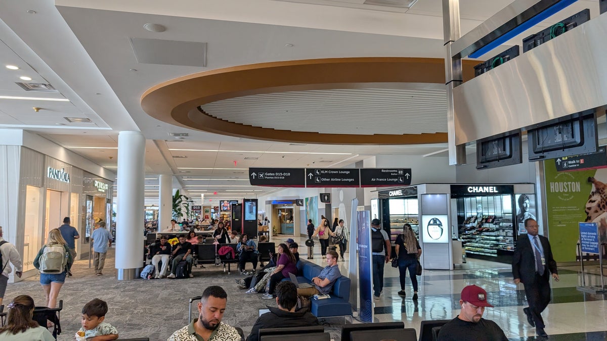 Frontier IAH to ONT Terminal D gate area