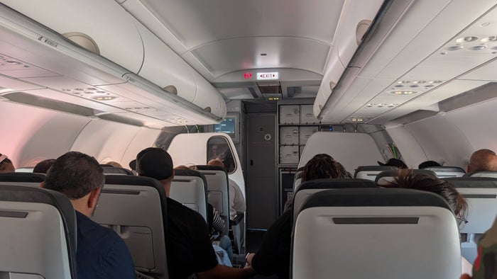 Frontier Airlines Airbus A321neo Economy Class Review [IAH to ONT]
