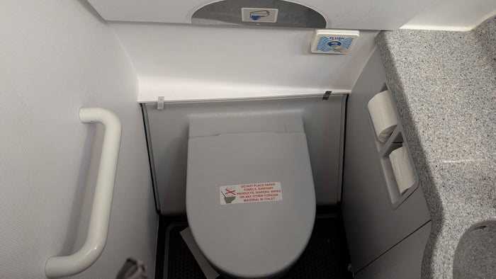 Frontier IAH to ONT lavatory Frontier IAH to ONT lavatory