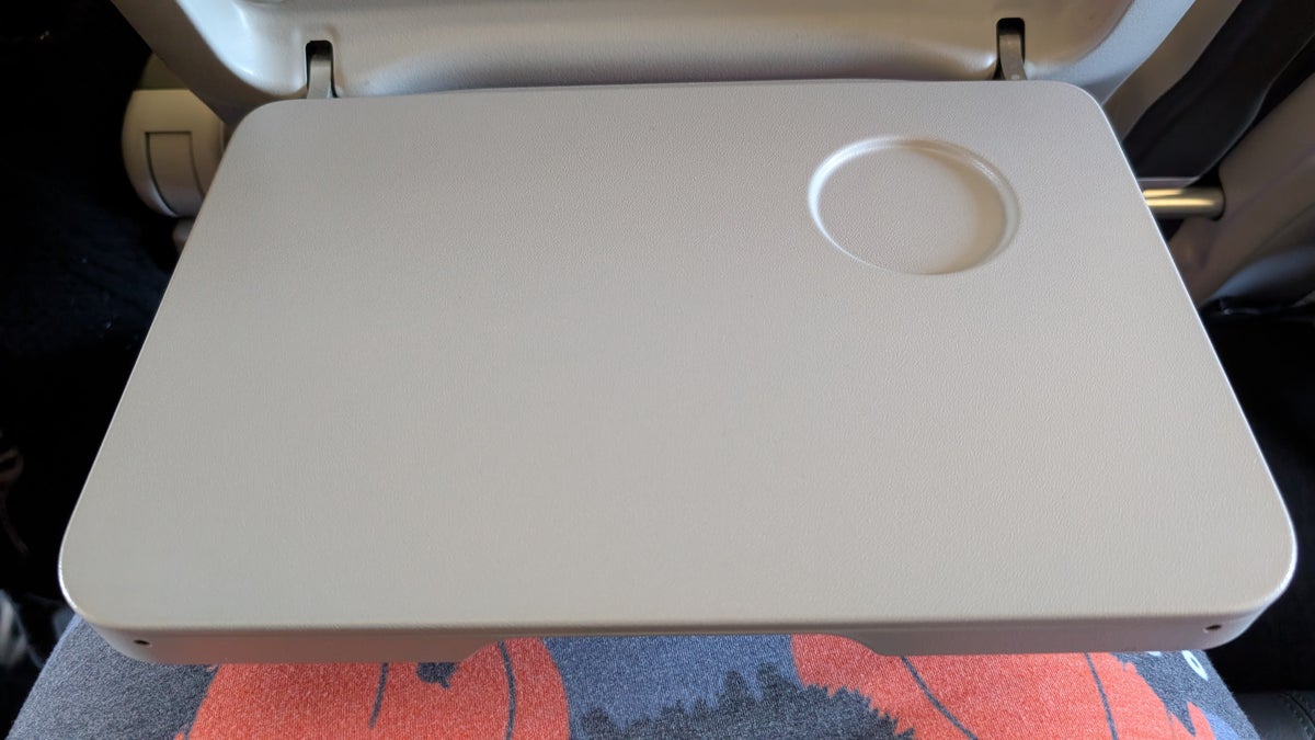 Frontier IAH to ONT tray table down