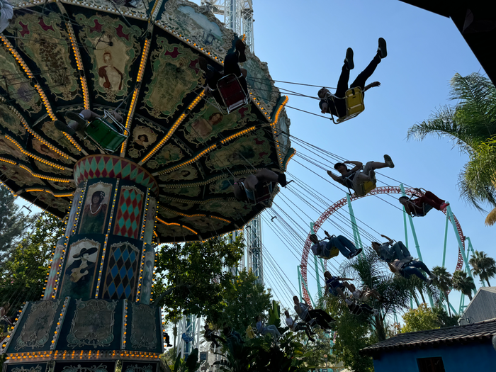 Knott’s Berry Farm Los Voladores swings Knott's Berry Farm Los Voladores swings