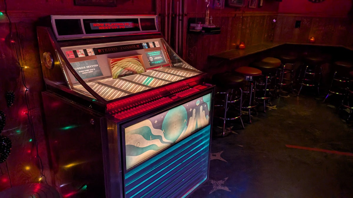 Meow Wolf Houston Cowboix Hevvven jukebox