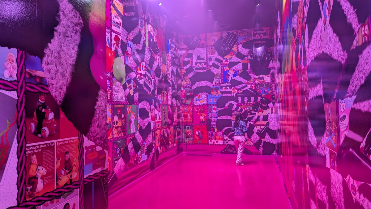 Meow Wolf Houston scratch and sniff room