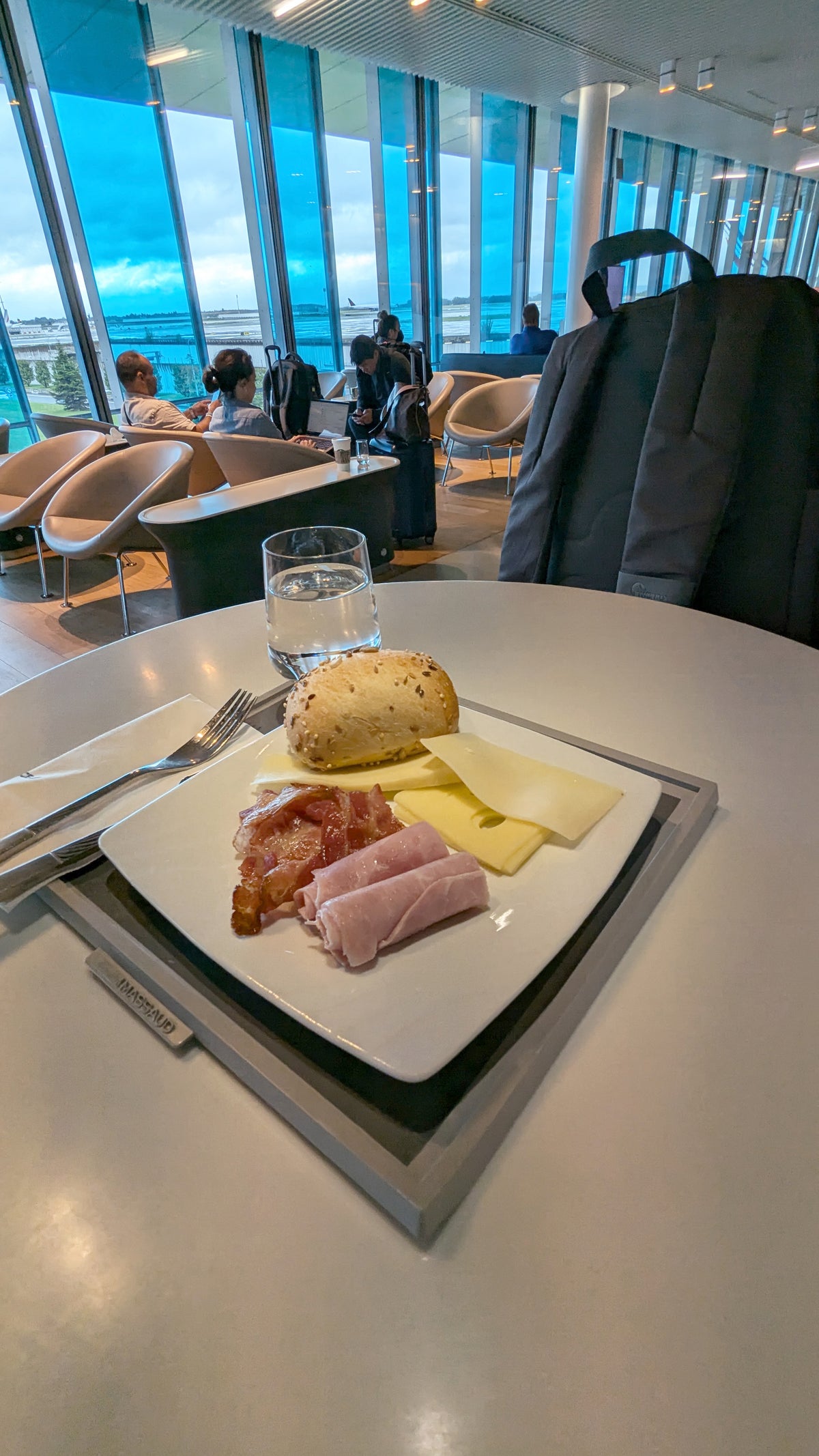 Breakfast in an Air France lounge at Paris CDG