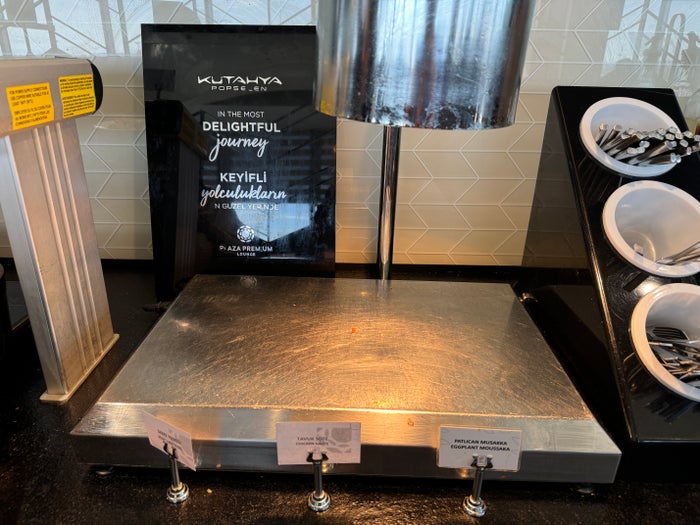 Plaza Premium Marmara Lounge SAW empty hot hold Plaza Premium Marmara Lounge SAW empty hot hold