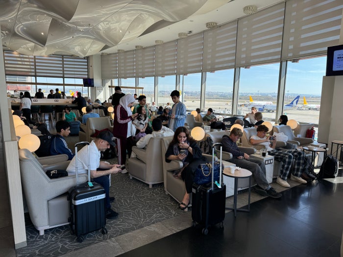 Plaza Premium Marmara Lounge SAW main seating Plaza Premium Marmara Lounge SAW main seating