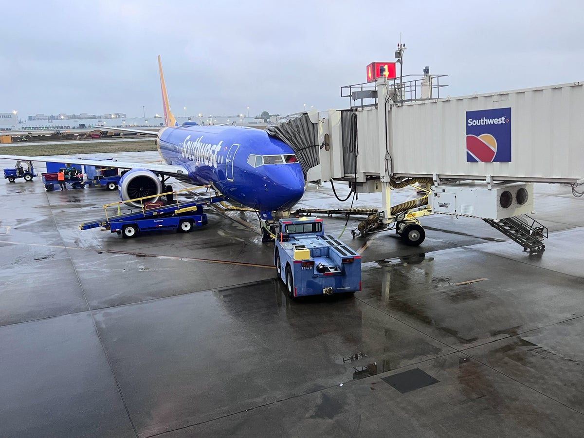 Southwest Gift Cards, Flight Credits & LUV Vouchers [Everything You Need To Know]