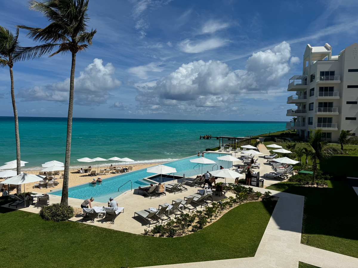 St Regis Bermuda main pool