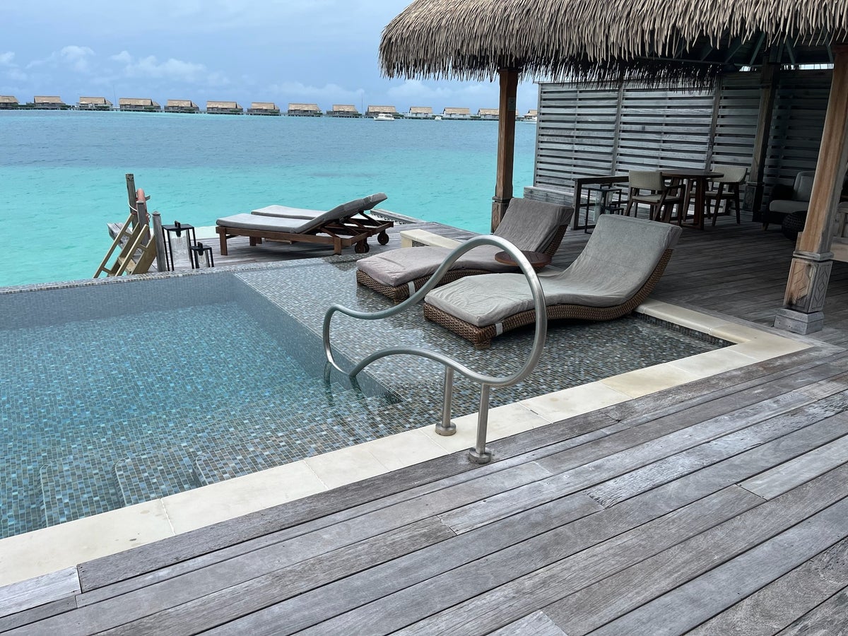 Explore Luxury: Review of Waldorf Astoria Maldives Ithaafushi