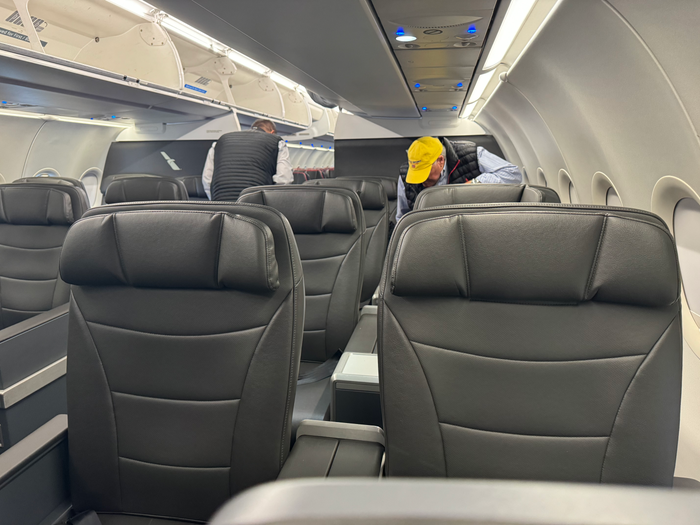 American Eagle First Class Meal TIme American Airlines first class A321