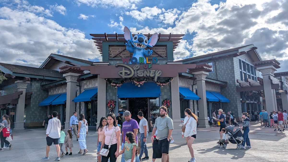 Disney Visa card savings on merchandise at World of Disney