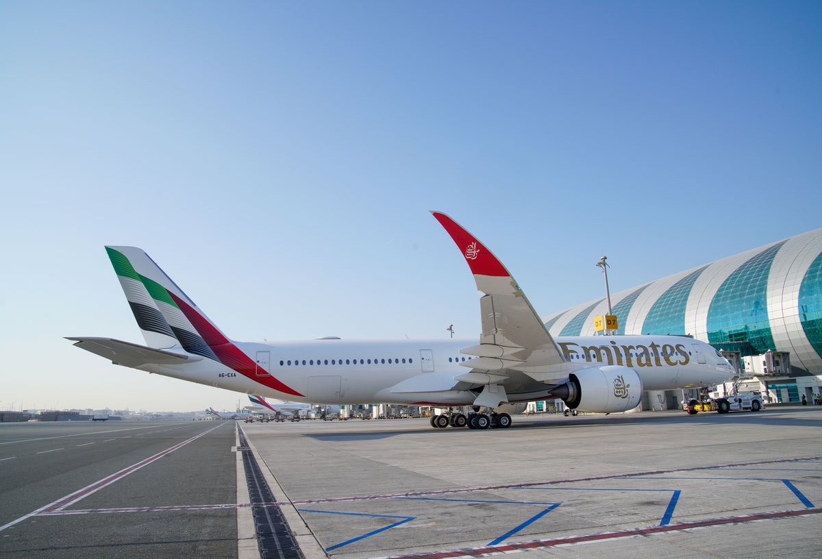 Emirates Unveils New Airbus A350 That Will Fly to Edinburgh on January 3