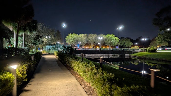 Hilton Buena Vista Palace Orlando Disney Springs path Hilton Buena Vista Palace Orlando Disney Springs path