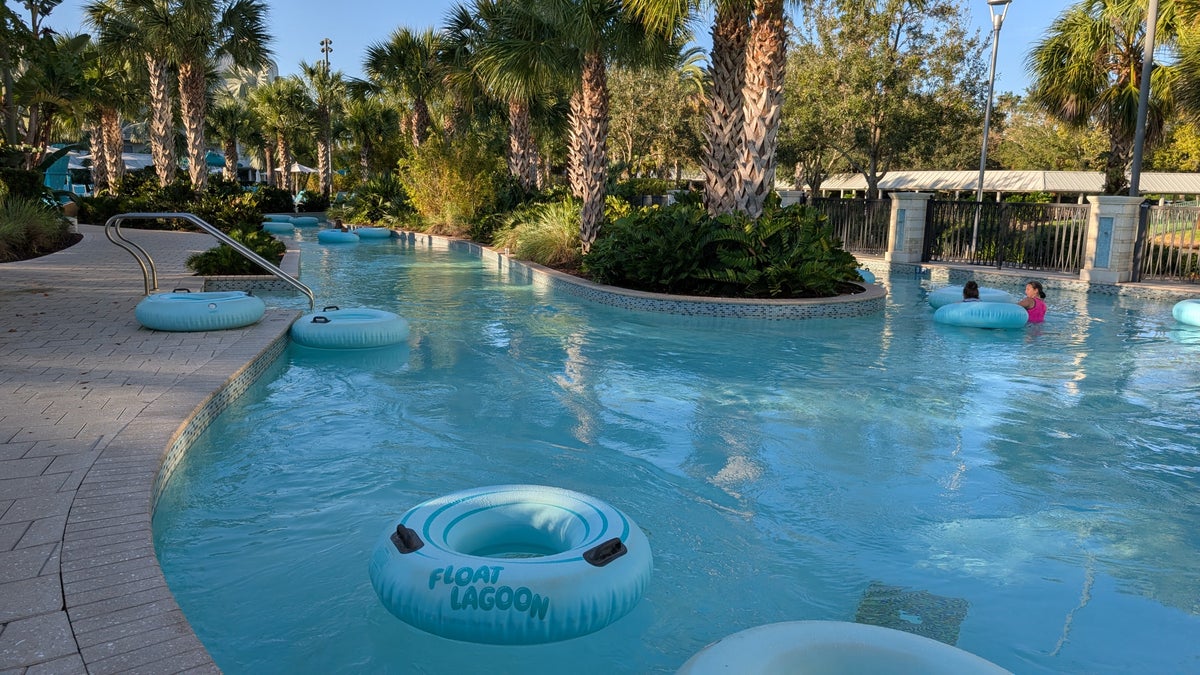 Hilton Buena Vista Palace Orlando amenities pool lazy river