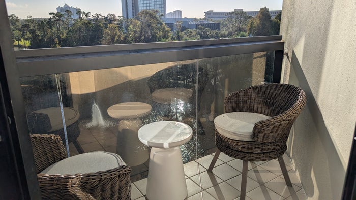 Hilton Buena Vista Palace Orlando guestroom balcony seats Hilton Buena Vista Palace Orlando guestroom balcony seats
