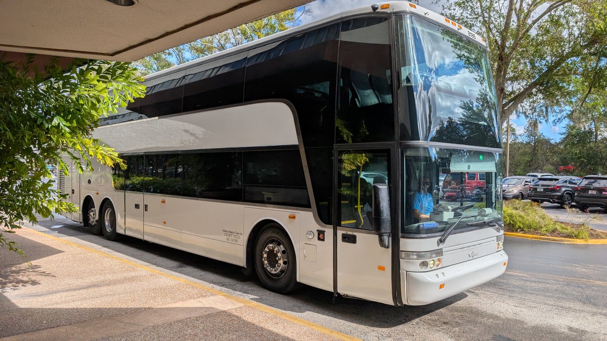 Hilton Orlando Lake Buena Vista amenities Disney World shuttle bus