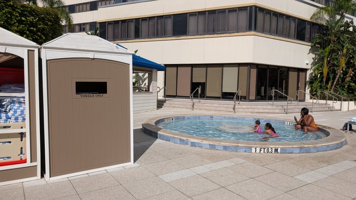 Hilton Orlando Lake Buena Vista amenities pool kiddie pool Hilton Orlando Lake Buena Vista amenities pool kiddie pool