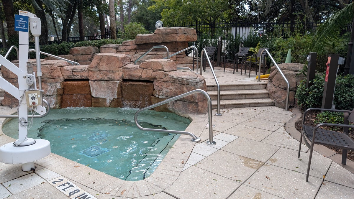 Hilton Orlando Lake Buena Vista amenities pool spa