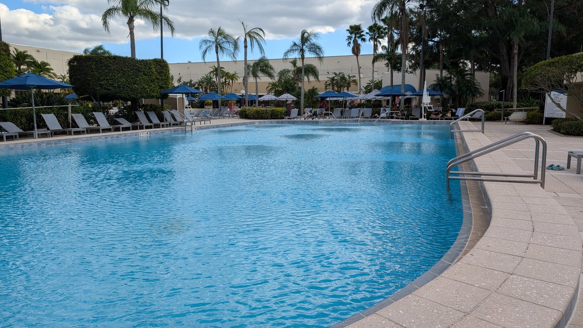 Hilton Orlando Lake Buena Vista amenities pool