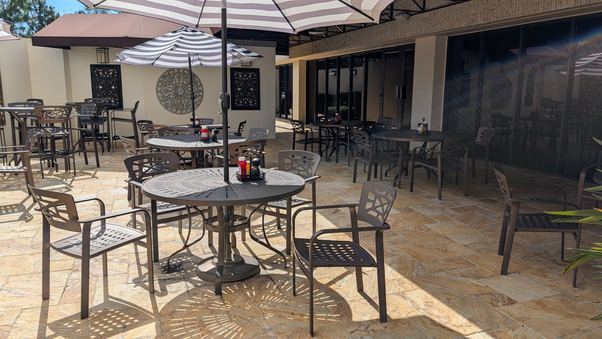 Hilton Orlando Lake Buena Vista dining Covington Mill patio