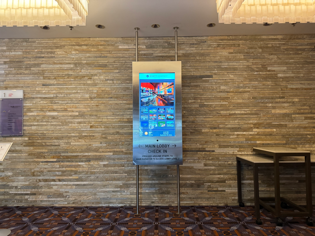 Hyatt Regency OHare Chicago lobby sign