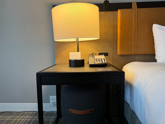 Hyatt Regency Atlanta Deluxe Suite bedroom square nightstand