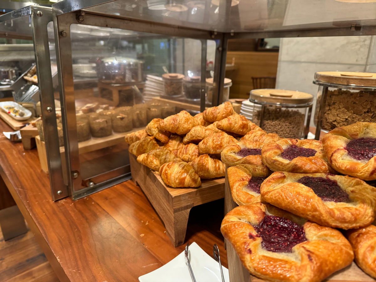 Hyatt Regency Atlanta Sway breakfast pastries