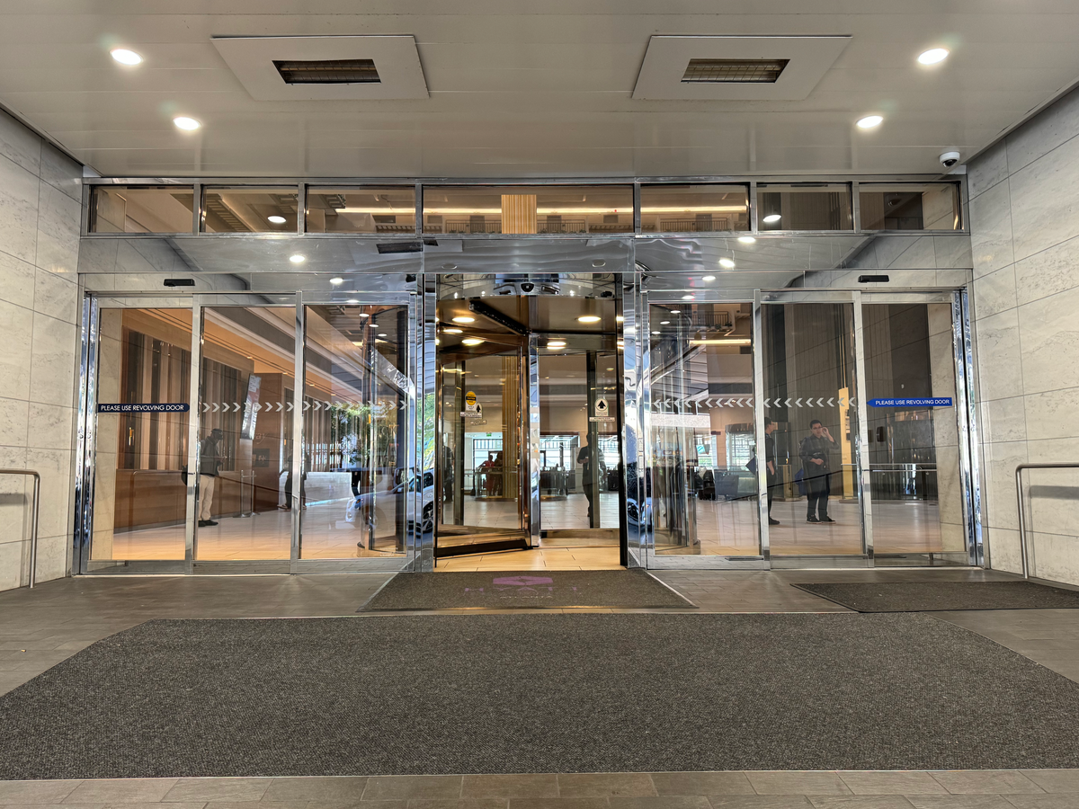 Hyatt Regency Atlanta front door