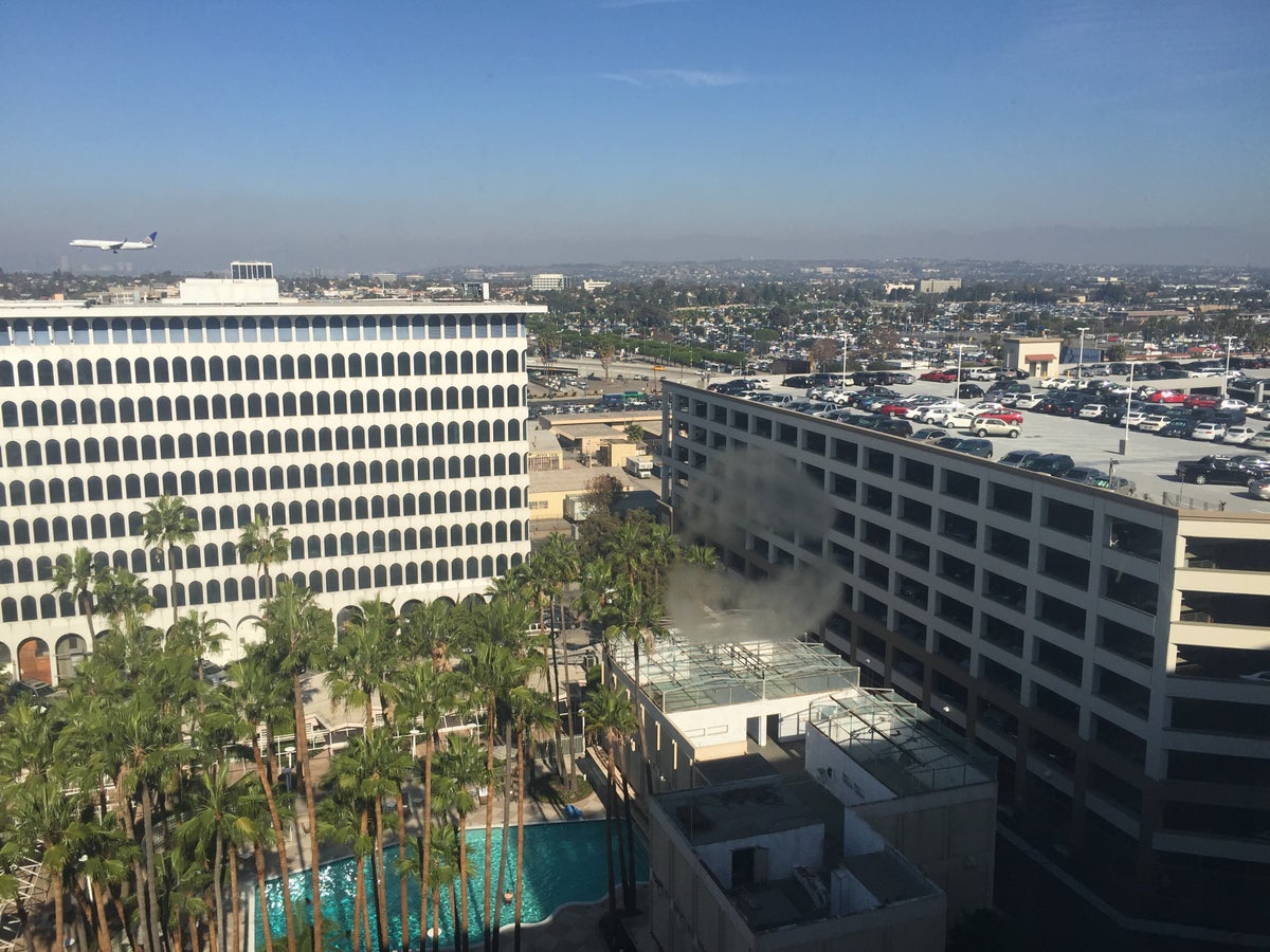 Hyatt Regency LAX Pool