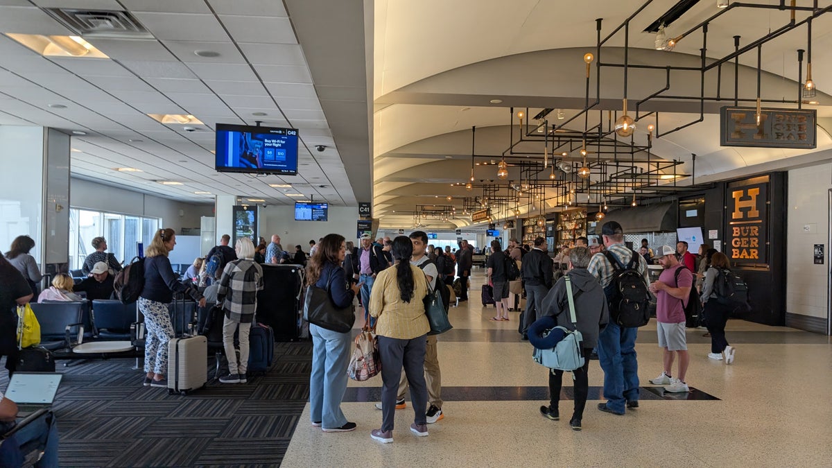 IAH Terminal C gate 41 area