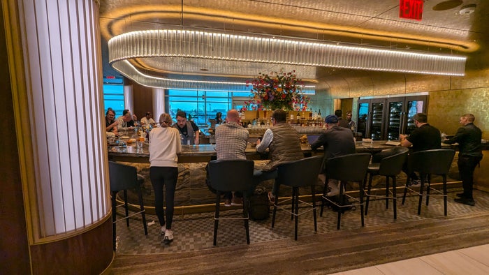 JFK Delta One Lounge Bar