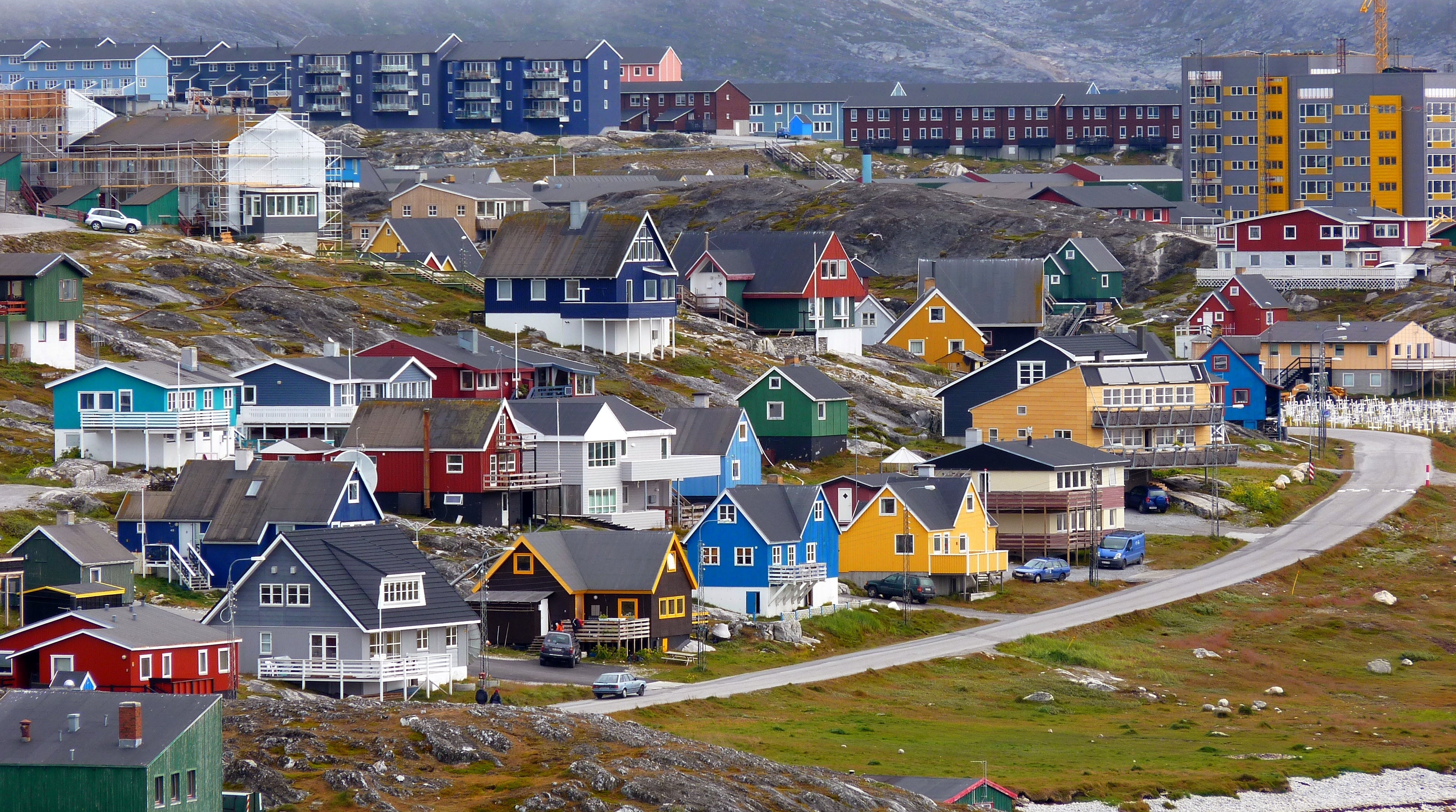 Greenlanders at Nuuk Kayaking Event Say Island's Future Should Be Decided by Greenlanders