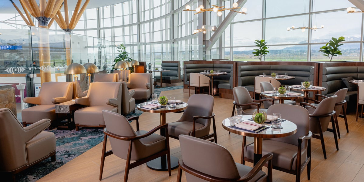 Vancouver Airport Welcomes Brand-New Plaza Premium Lounge, Including ‘First’ Area