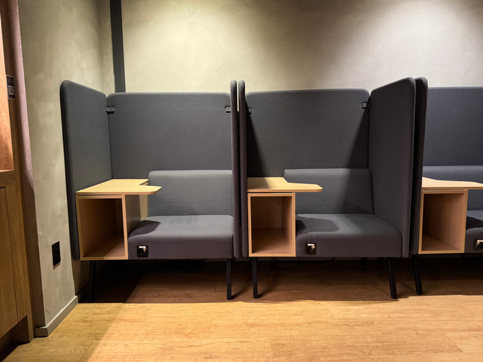 Plaza Premium Lounge GRU Terminal 2 cubicles Plaza Premium Lounge GRU Terminal 2 cubicles