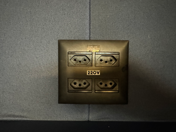 Plaza Premium Lounge GRU Terminal 2 outlets Plaza Premium Lounge GRU Terminal 2 outlets