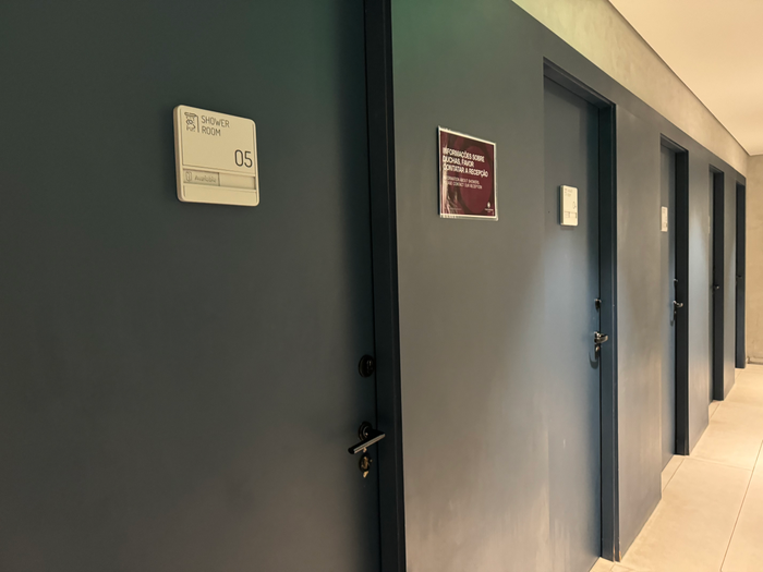 Plaza Premium Lounge GRU Terminal 2 showers Plaza Premium Lounge GRU Terminal 2 showers
