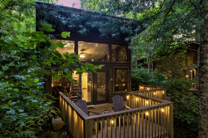 Rivers Edge Treehouse Resort Rivers Edge Treehouse Resort