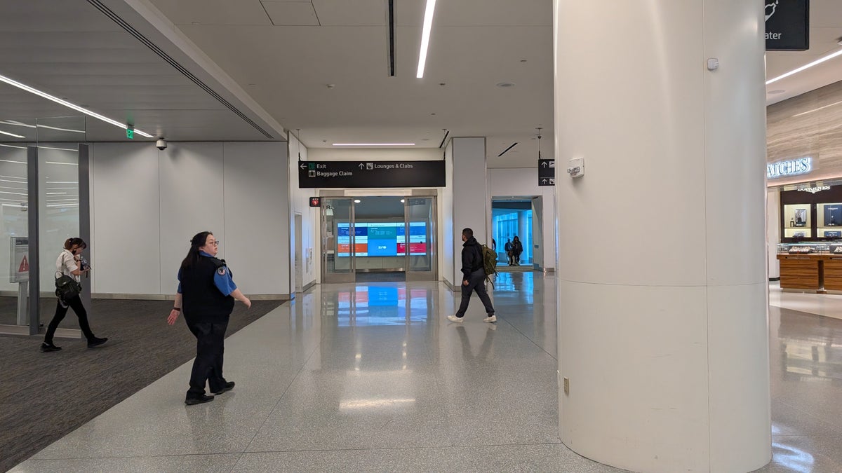 SFO Terminal A lounge area entrance