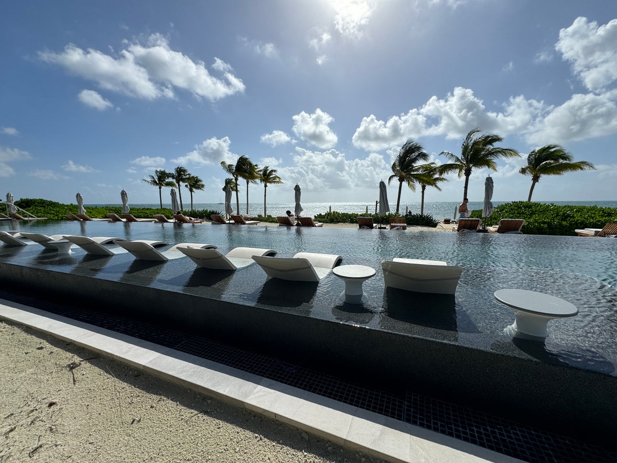 St. Regis Kanai Beach Club Adult pool