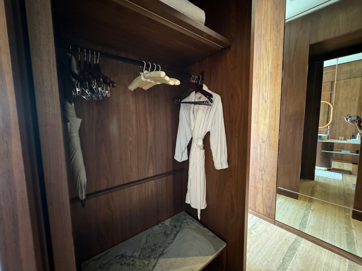 St. Regis Kanai closet