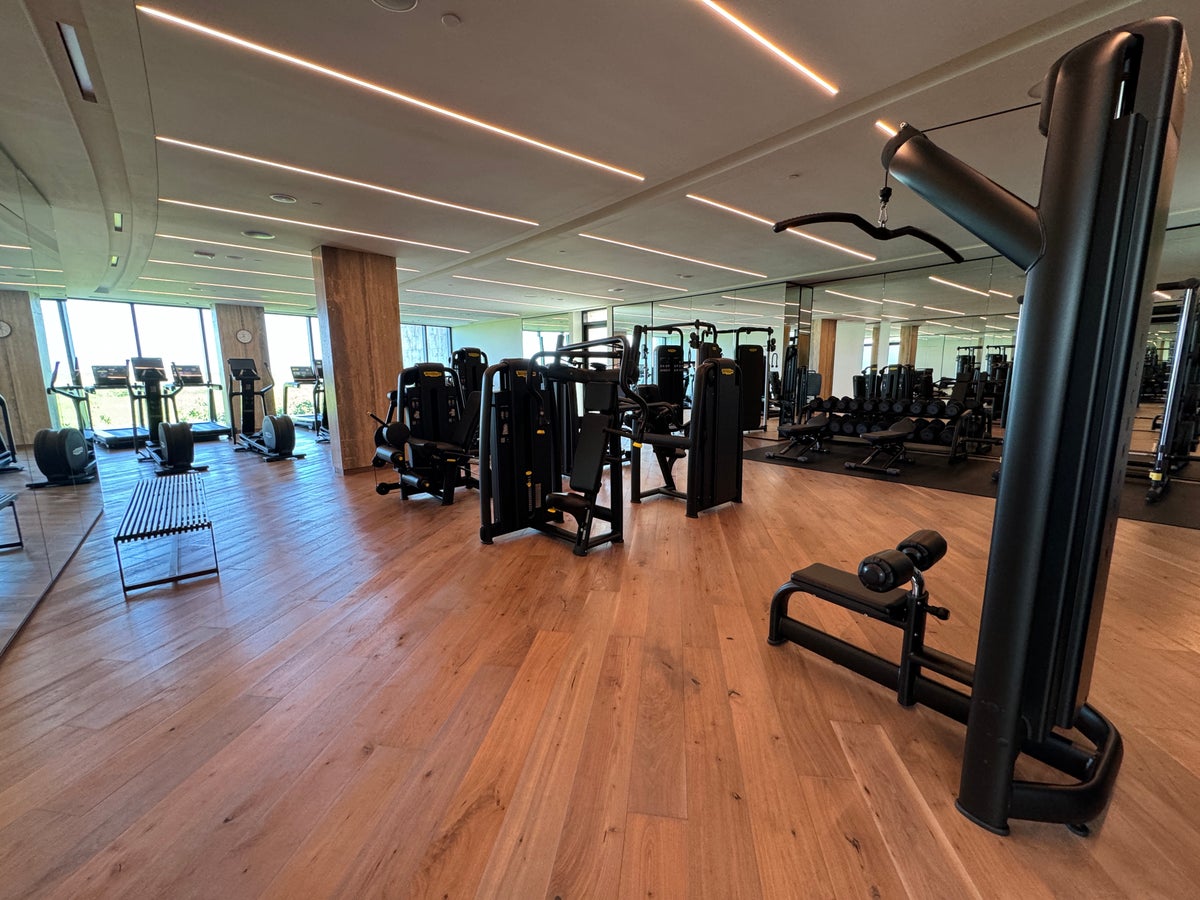 St. Regis Kanai fitness center machines