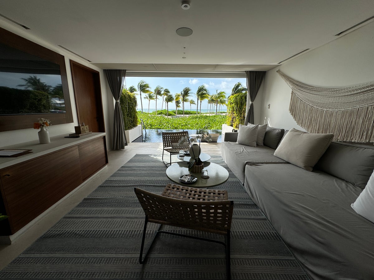 St. Regis Kanai private cabana suites