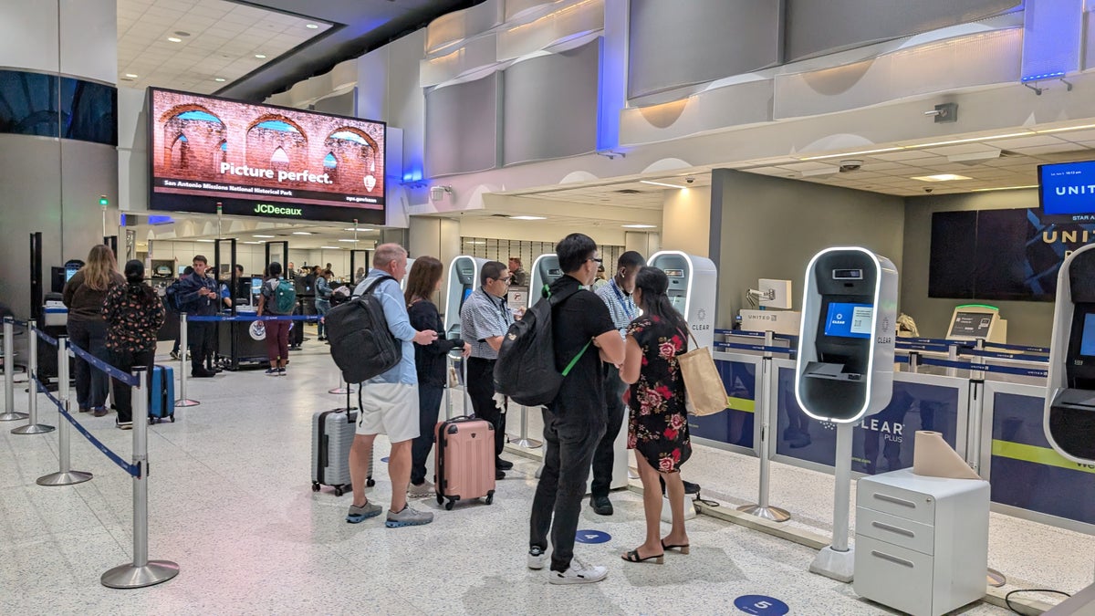 United IAH to MCO IAH Terminal C Clear sign up kiosks