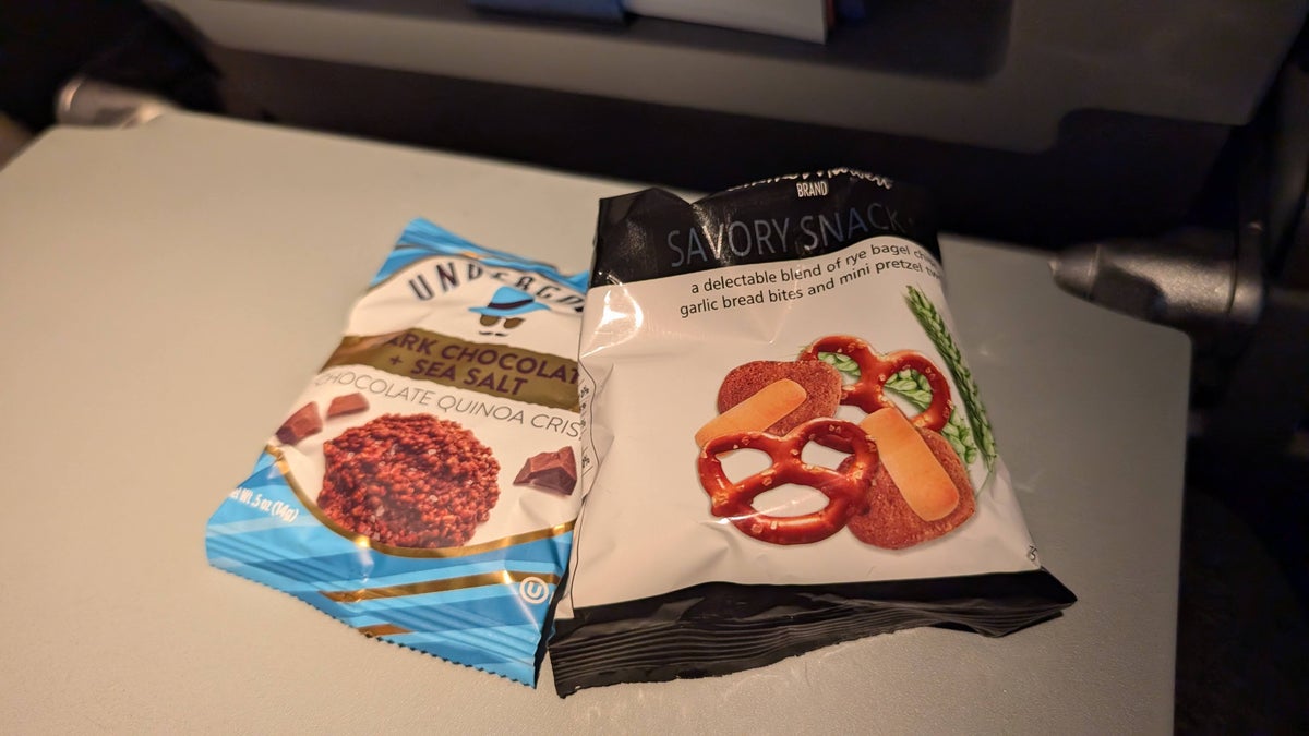 United IAH to MCO complimentary snacks