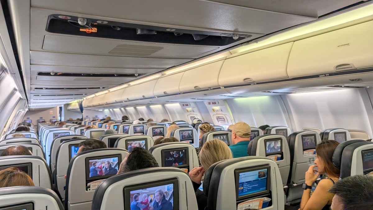 United IAH to MCO main cabin boarded