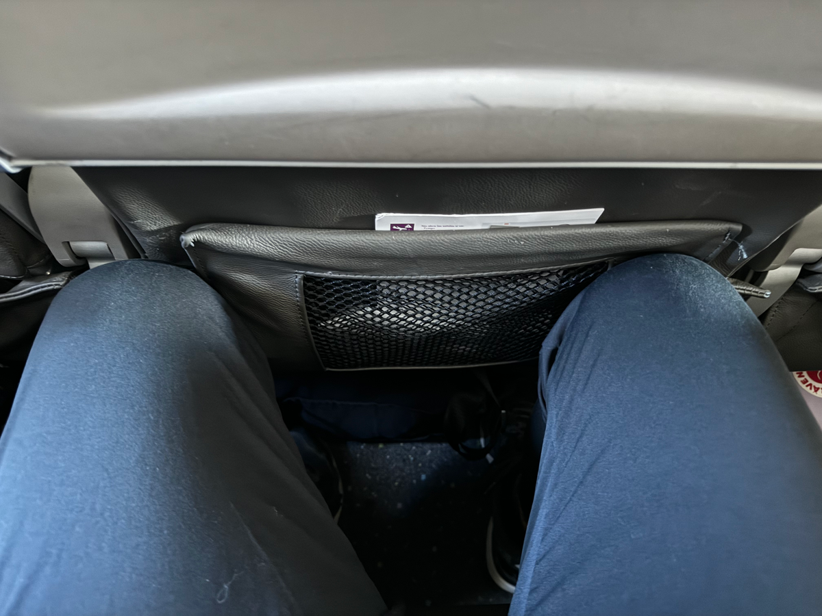 Volaris economy seat pitch