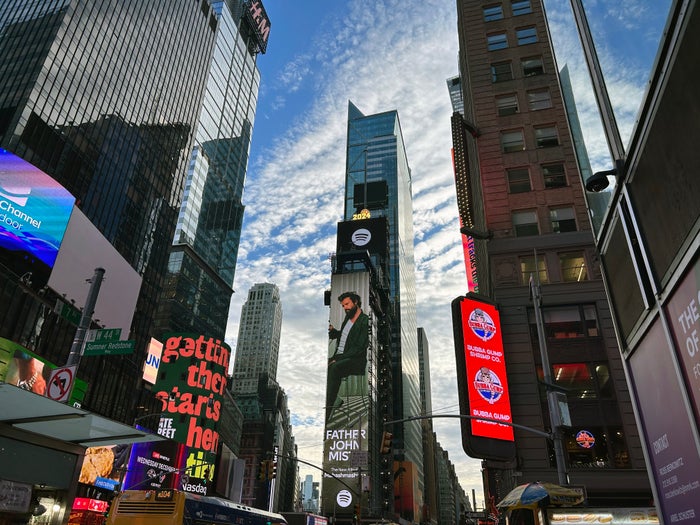 A sunset in New York City (Lori Zaino) new york city new years ball needle 2024