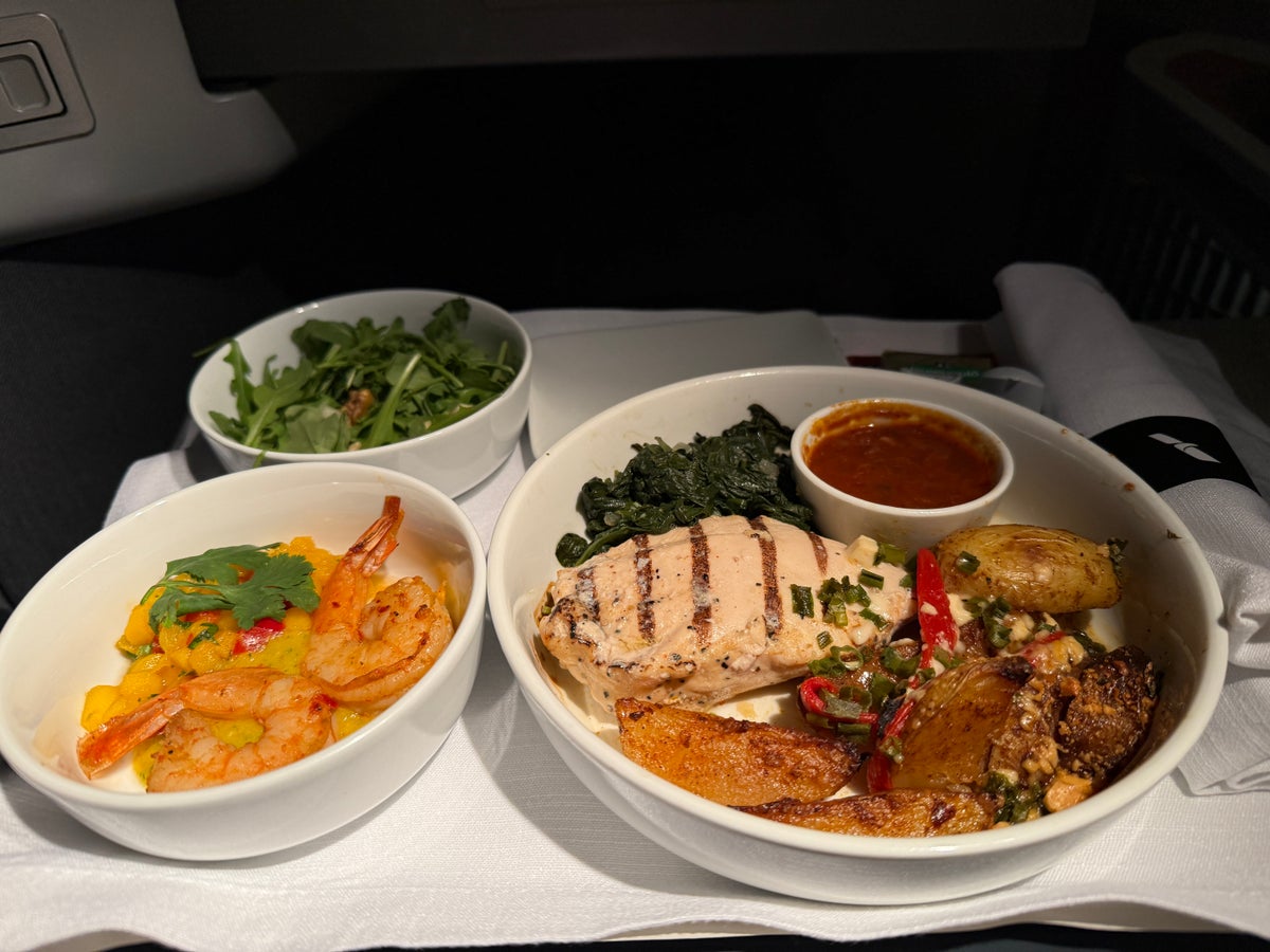 AA JFK LHR Business Class Chicken