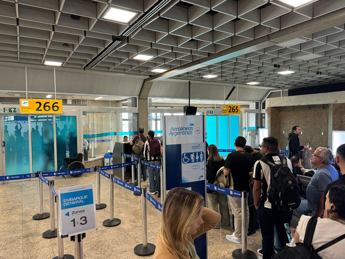 Aerolineas Argentinas boarding at GRU Aerolineas Argentinas boarding at GRU