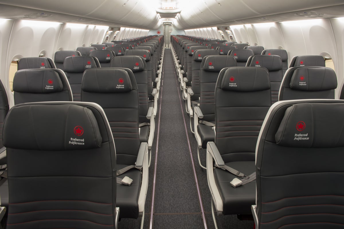 Air Canada B737 Economy